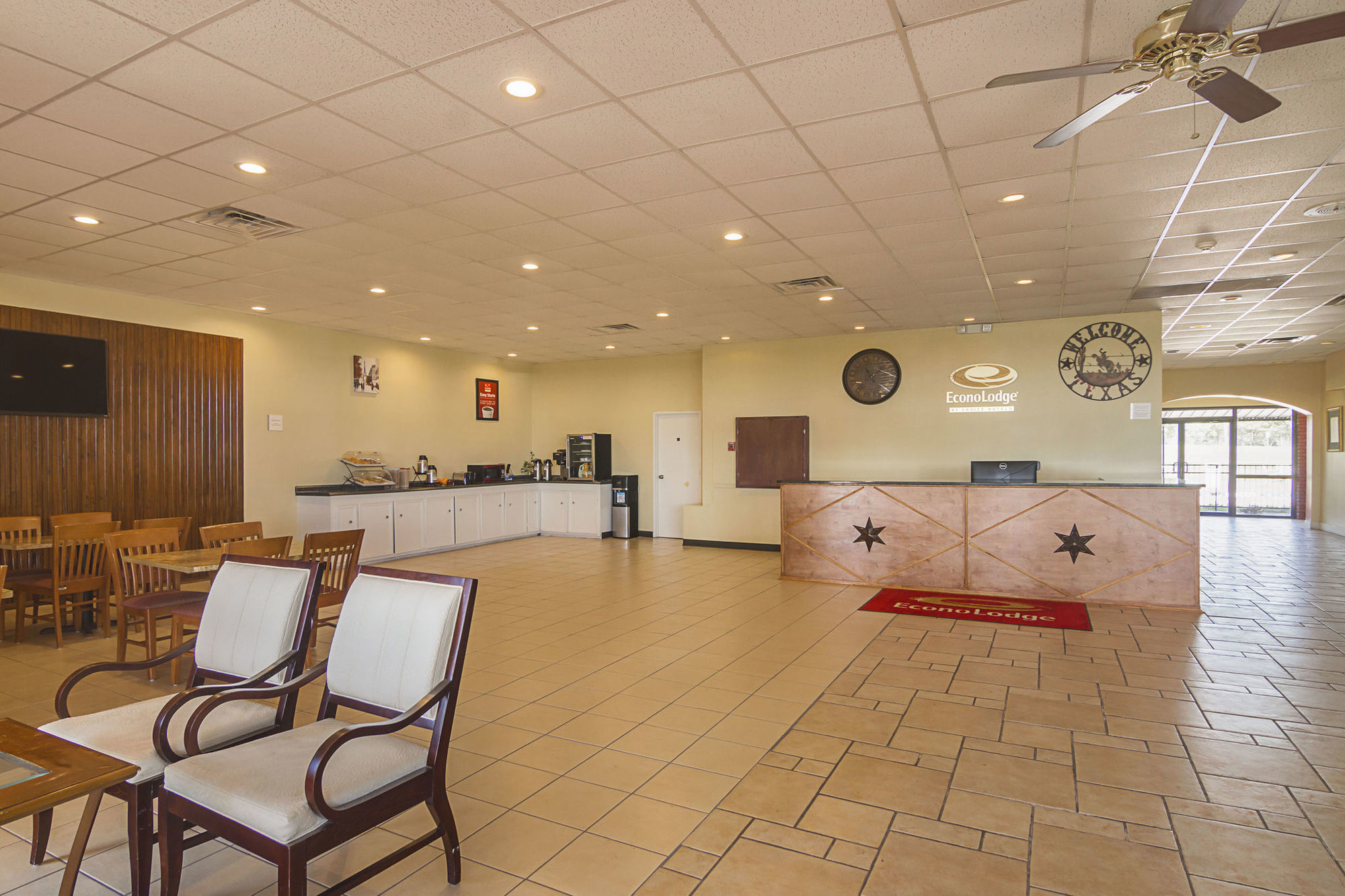 Econo Lodge Sulphur Springs I-30 Interior photo